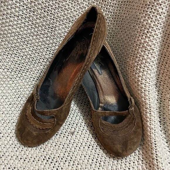 Very Volatile Mary Jane Heels, Size 8‎ - Picture 1 of 6